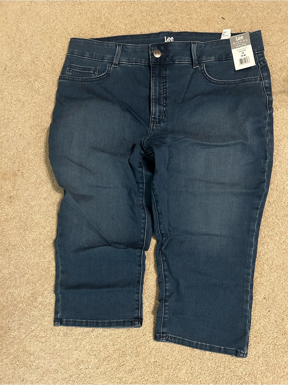 Lee Women’s Dark Wash Denim Capris